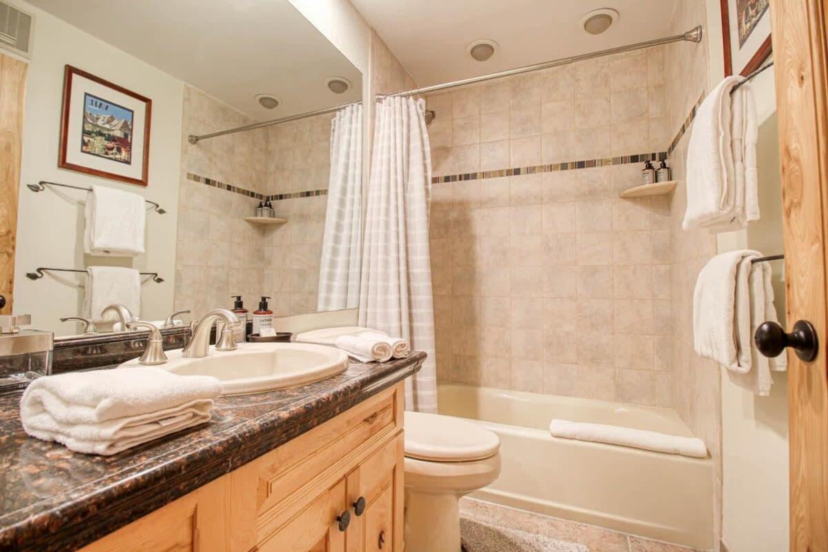 Unit 520 - 3Br Condo With Balcony Views Avon Exteriér fotografie